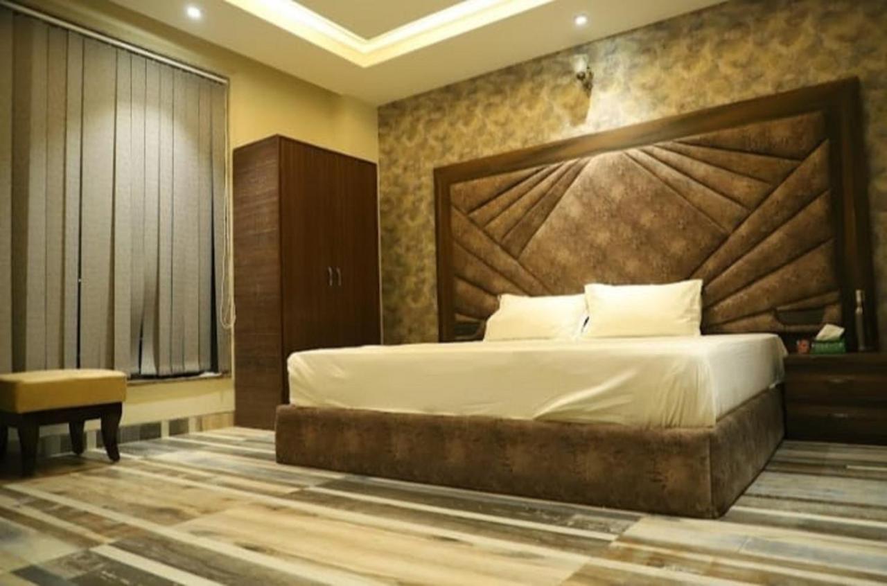 Hotel The Midnight By Wb Inn Agra  Ngoại thất bức ảnh